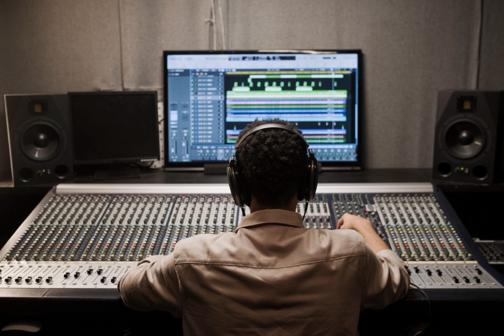 THE ART OF SOUND EFFECTS IN TORONTO: A COMPREHENSIVE GUIDE